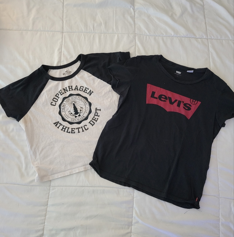 Levi's Black and White Graphic Tees